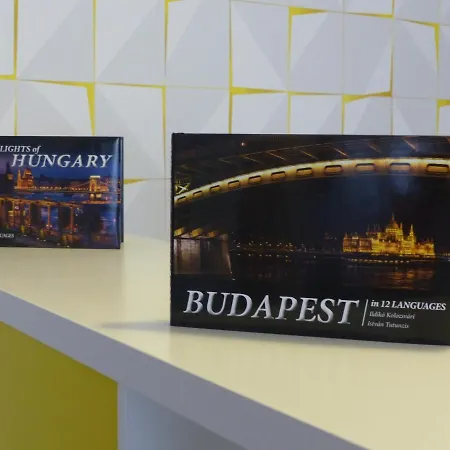 Avanti * Budapeste